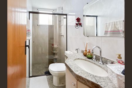 Apartamento à venda com 113m², 4 quartos e 2 vagasBanheiro social