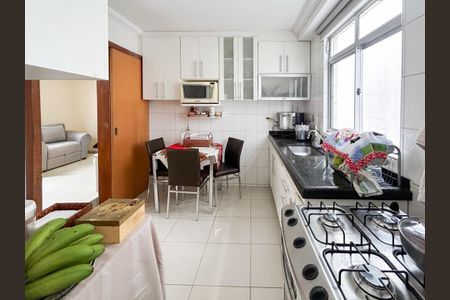 Apartamento à venda com 113m², 4 quartos e 2 vagasCozinha