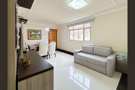 Sala de apartamento à venda com 4 quartos, 113m² em Floresta, Belo Horizonte