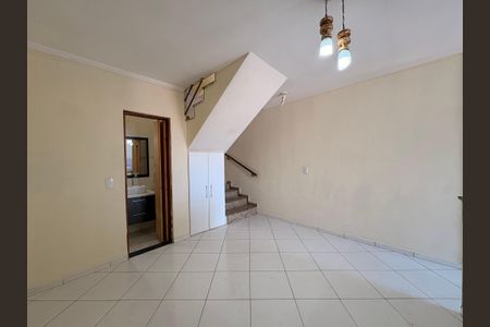 Casa à venda com 200m², 3 quartos e 4 vagasCopa
