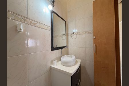 Casa à venda com 200m², 3 quartos e 4 vagasLavabo