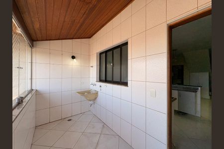 Casa à venda com 200m², 3 quartos e 4 vagasLavanderia