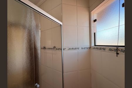 Casa à venda com 200m², 3 quartos e 4 vagasBanheiro da Suíte