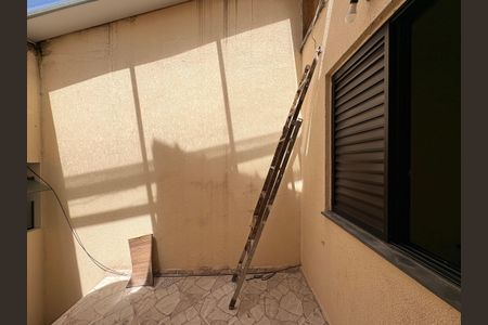 Casa à venda com 200m², 3 quartos e 4 vagasQuintal 2