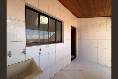 Casa à venda com 200m², 3 quartos e 4 vagasLavanderia