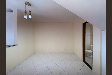 Casa à venda com 200m², 3 quartos e 4 vagasCopa