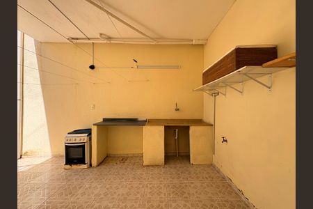 Casa à venda com 200m², 3 quartos e 4 vagasQuintal