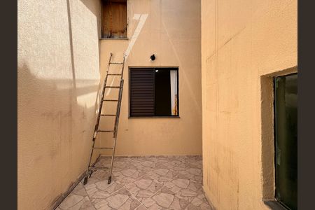 Casa à venda com 200m², 3 quartos e 4 vagasQuintal 2