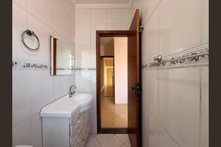 Casa à venda com 200m², 3 quartos e 4 vagasBanheiro da Suíte