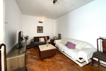 Casa à venda com 3 quartos, 360m² em Renascença, Belo Horizonte