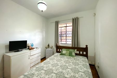 Casa à venda com 360m², 3 quartos e 4 vagasQuarto 2