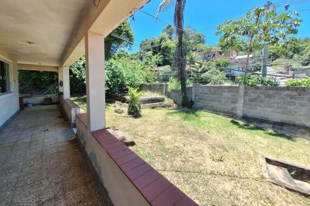 Casa para alugar com 3000m², 6 quartos e 2 vagasQuintal