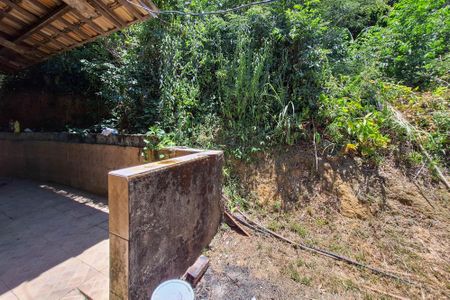 Casa para alugar com 3000m², 6 quartos e 2 vagasQuintal