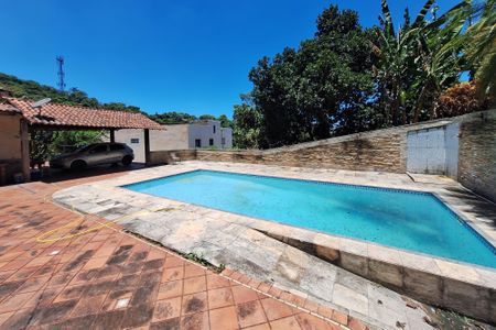 Casa para alugar com 3000m², 6 quartos e 2 vagasQuintal