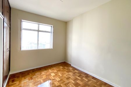 Apartamento à venda com 200m², 3 quartos e 1 vagaQuarto 2