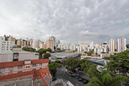 Apartamento à venda com 140m², 3 quartos e 2 vagas Apartamento à venda com 140m², 3 quartos e 2 vagasQuarto 1 - Vista