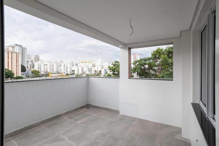 Apartamento à venda com 140m², 3 quartos e 2 vagas Apartamento à venda com 140m², 3 quartos e 2 vagasCobertura