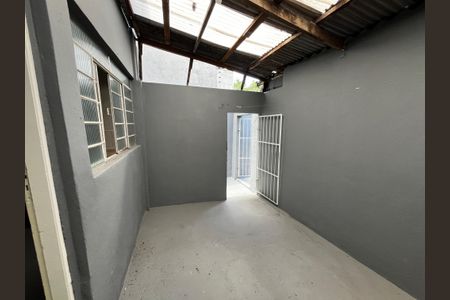 Casa para alugar com 42m², 1 quarto e sem vaga Casa para alugar com 42m², 1 quarto e sem vagaQuintal / Àrea de Serviço