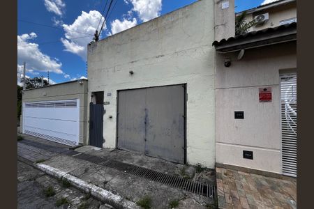 Casa para alugar com 42m², 1 quarto e sem vaga Casa para alugar com 42m², 1 quarto e sem vagaEntrada