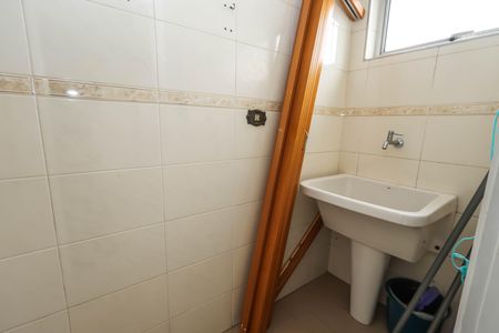 Apartamento à venda com 60m², 2 quartos e 1 vagaÁrea de Serviço