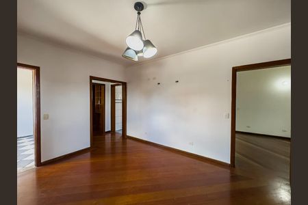 Casa à venda com 300m², 3 quartos e 3 vagasFoto 01