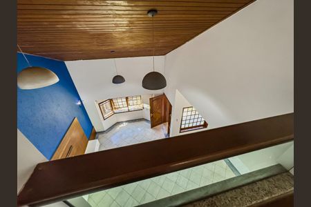 Casa à venda com 300m², 3 quartos e 3 vagasFoto 01