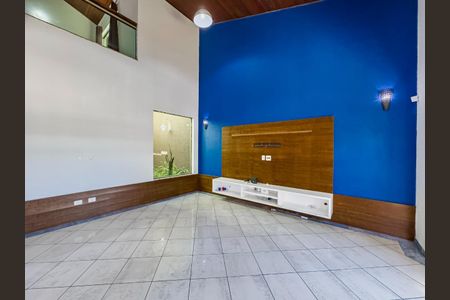 Casa à venda com 300m², 3 quartos e 3 vagasFoto 02