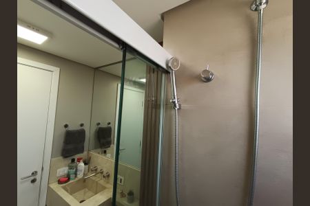 Apartamento à venda com 72m², 2 quartos e 2 vagas Apartamento à venda com 72m², 2 quartos e 2 vagasBanheiro