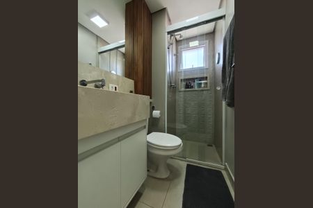 Apartamento à venda com 72m², 2 quartos e 2 vagas Apartamento à venda com 72m², 2 quartos e 2 vagasBanheiro
