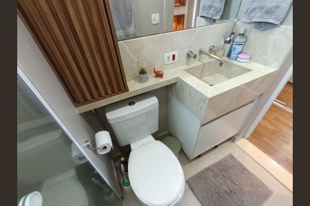 Apartamento à venda com 72m², 2 quartos e 2 vagas Apartamento à venda com 72m², 2 quartos e 2 vagasBanheiro da Suíte 1