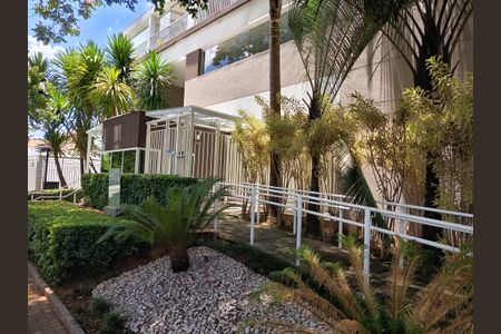 Apartamento à venda com 72m², 2 quartos e 2 vagas Apartamento à venda com 72m², 2 quartos e 2 vagasFachada