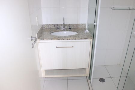 Apartamento à venda com 88m², 3 quartos e 2 vagasBanheiro social