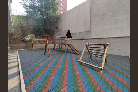 Apartamento à venda com 60m², 2 quartos e 1 vagaÁrea comum - Playground