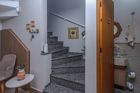 Casa à venda com 105m², 3 quartos e 2 vagas Casa à venda com 105m², 3 quartos e 2 vagasacesso para o segundo piso_1