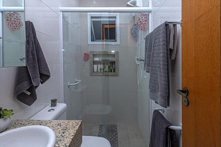 Casa à venda com 105m², 3 quartos e 2 vagas Casa à venda com 105m², 3 quartos e 2 vagasbanheiro na suíte_2