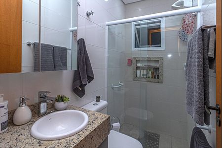 Casa à venda com 105m², 3 quartos e 2 vagas Casa à venda com 105m², 3 quartos e 2 vagasbanheiro na suíte_1