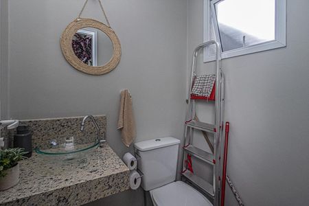 Casa à venda com 105m², 3 quartos e 2 vagas Casa à venda com 105m², 3 quartos e 2 vagasbanheiro no terraço_1