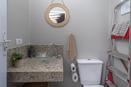 Casa à venda com 105m², 3 quartos e 2 vagas Casa à venda com 105m², 3 quartos e 2 vagasbanheiro no terraço_3