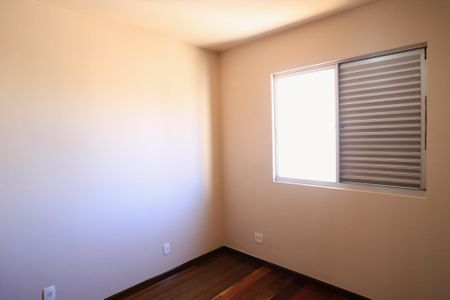 Apartamento para alugar com 86m², 3 quartos e 1 vagaQuarto