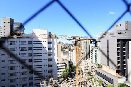 Vista da Sala de apartamento para alugar com 3 quartos, 86m² em Lourdes, Belo Horizonte