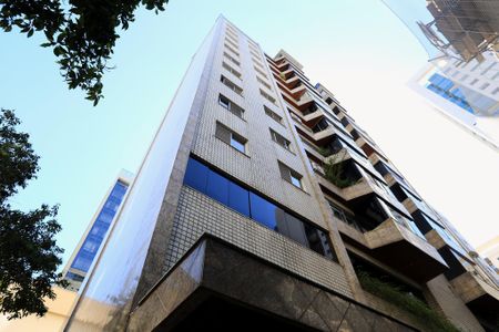 Apartamento para alugar com 86m², 3 quartos e 1 vagaFachada