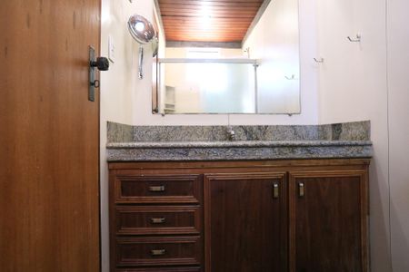 Banheiro da Suíte de apartamento para alugar com 3 quartos, 86m² em Lourdes, Belo Horizonte