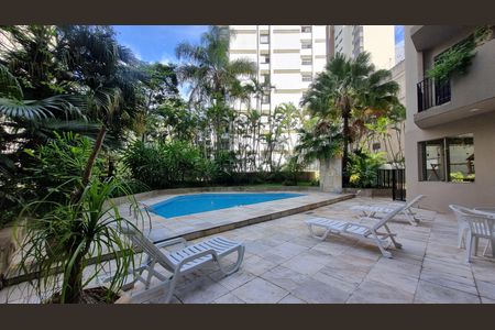 Apartamento para alugar com 75m², 2 quartos e 2 vagasÁrea comum - Piscina