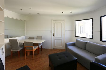 Sala  de apartamento à venda com 2 quartos, 75m² em Vila Andrade, São Paulo