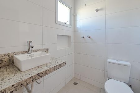 Apartamento à venda com 120m², 2 quartos e 2 vagasBanheiro da Suíte