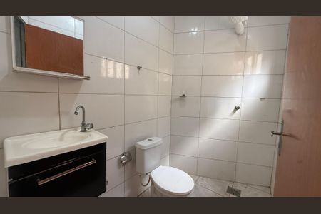Banheiro - Armário de casa para alugar com 1 quarto, 30m² em Setor Habitacional Vicente Pires, Brasília