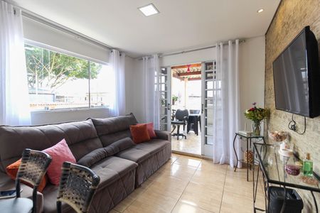 Sala de casa para alugar com 3 quartos, 70m² em Parque Paulistano, São Paulo