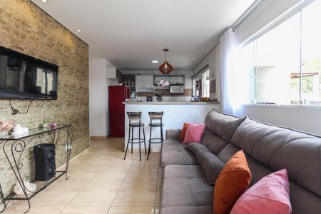 Sala de casa para alugar com 3 quartos, 70m² em Parque Paulistano, São Paulo