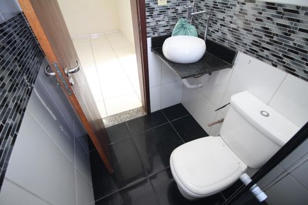Apartamento para alugar com 60m², 2 quartos e sem vagaBanheiro