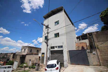 Apartamento para alugar com 60m², 2 quartos e sem vagaFachada